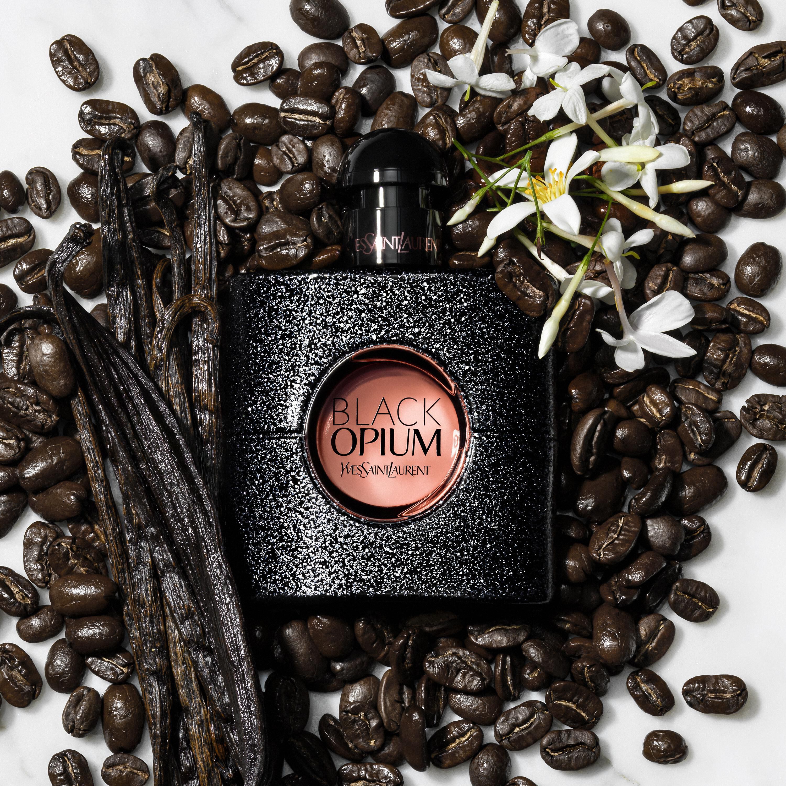 Yves Saint Laurent Black Opium Floral 2024 favors