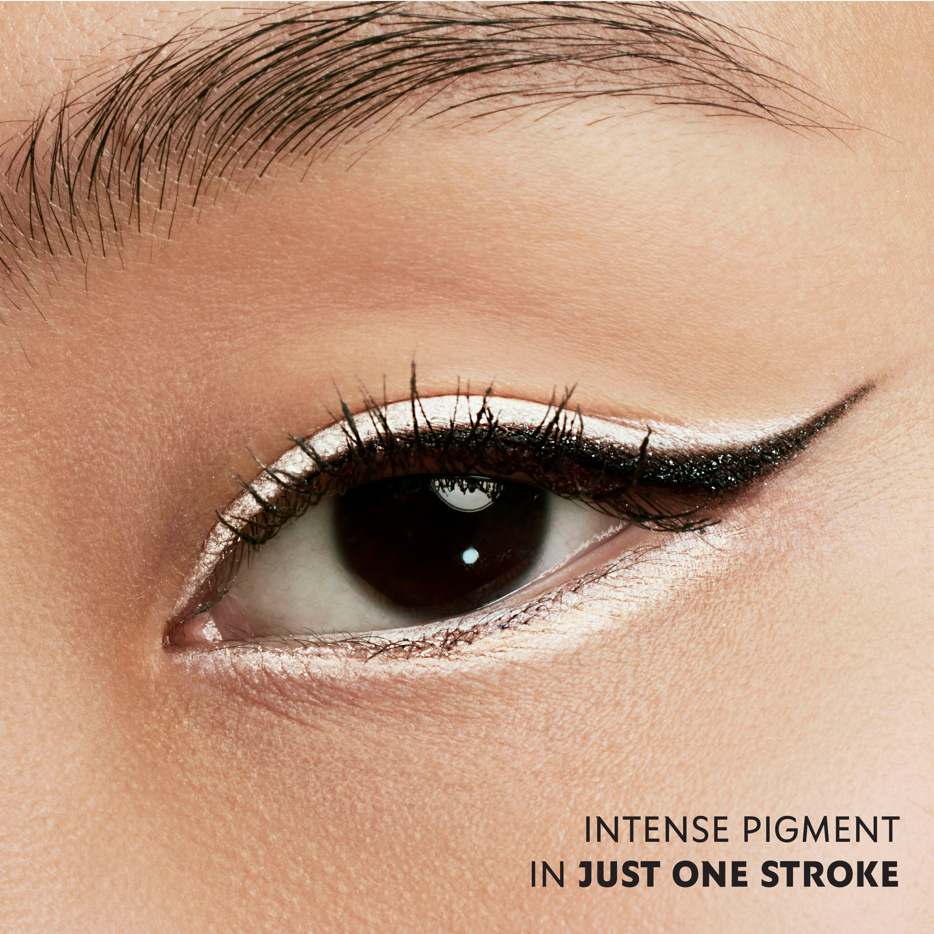 LINES LIBERATED 24H WATERPROOF EYELINER