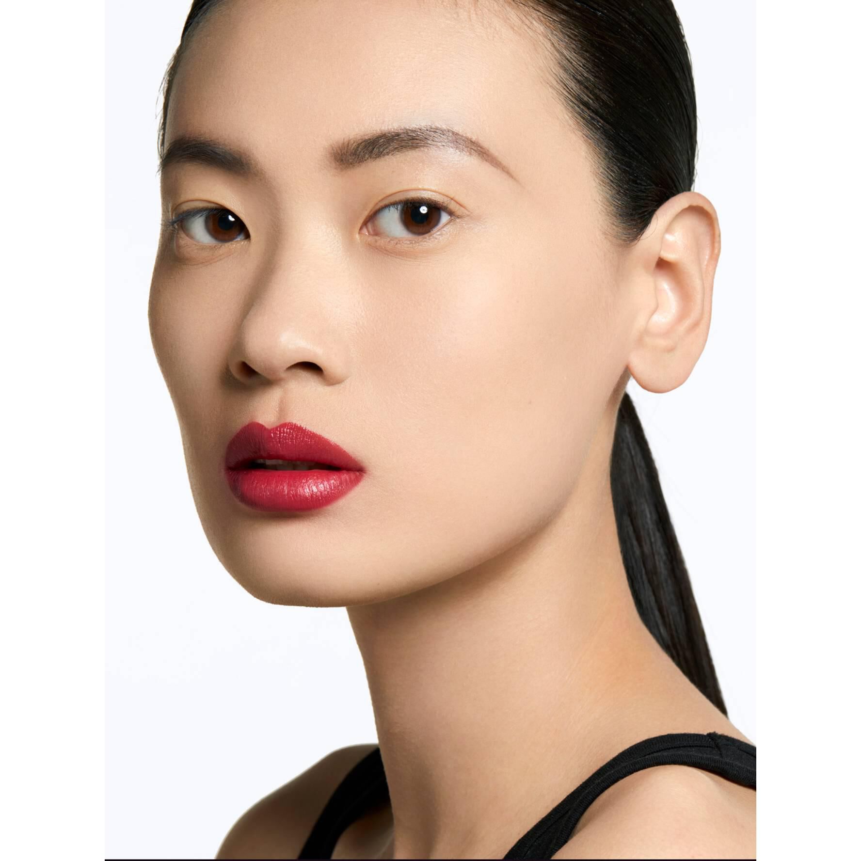 Rouge Pur Couture Satin Lipstick