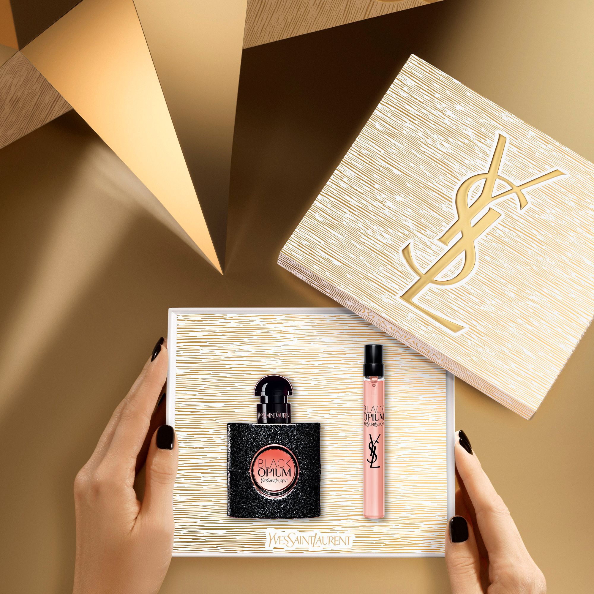 BLACK OPIUM EAU DE PARFUM GIFT SET