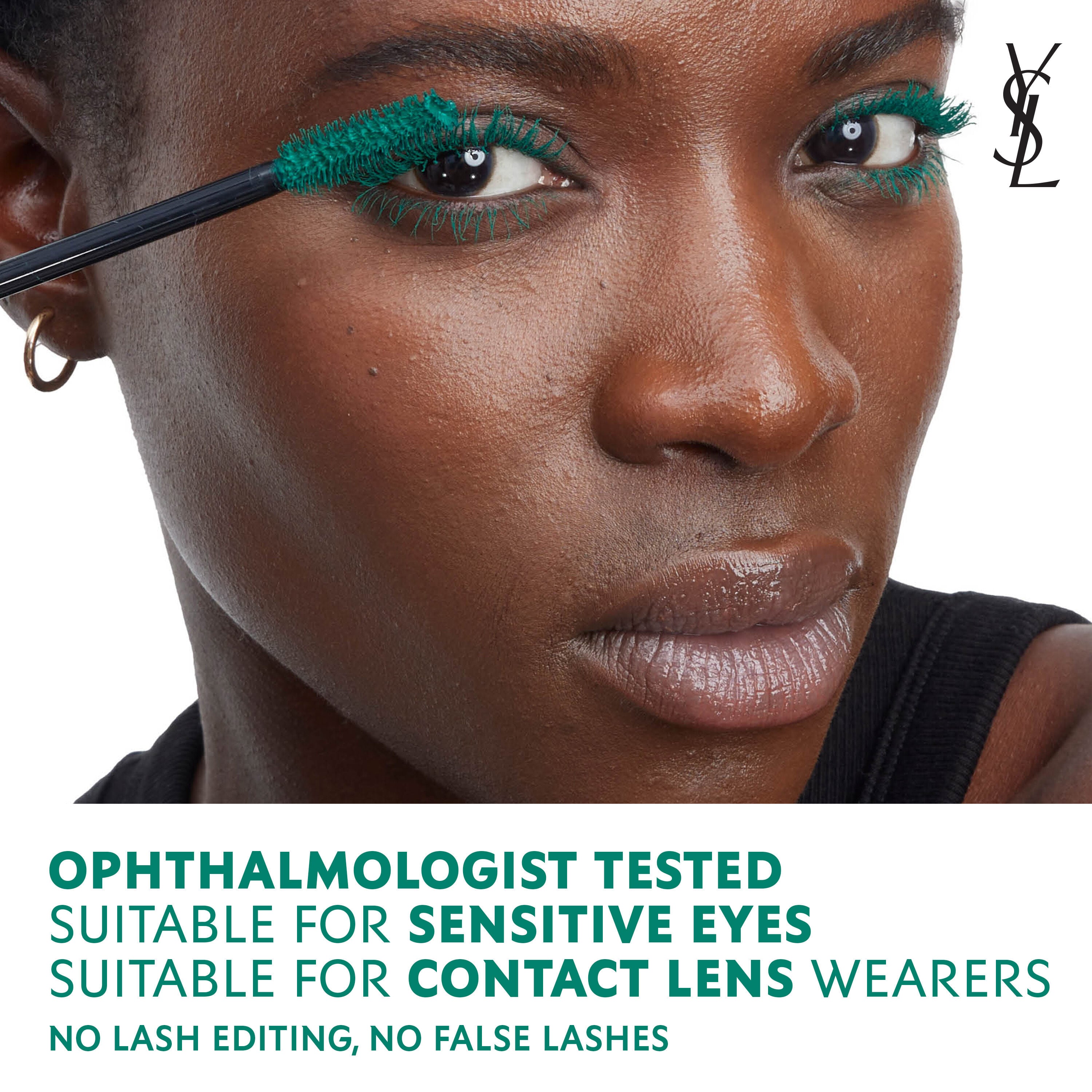 LASH CLASH EXTREME VOLUME MASCARA