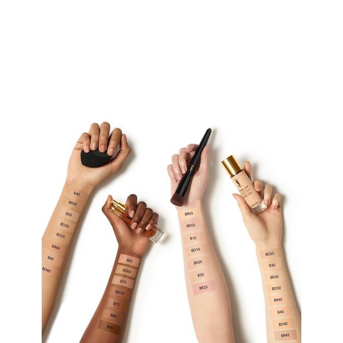 Touche Eclat Foundation Weightless Coverage Spf22 Ysl