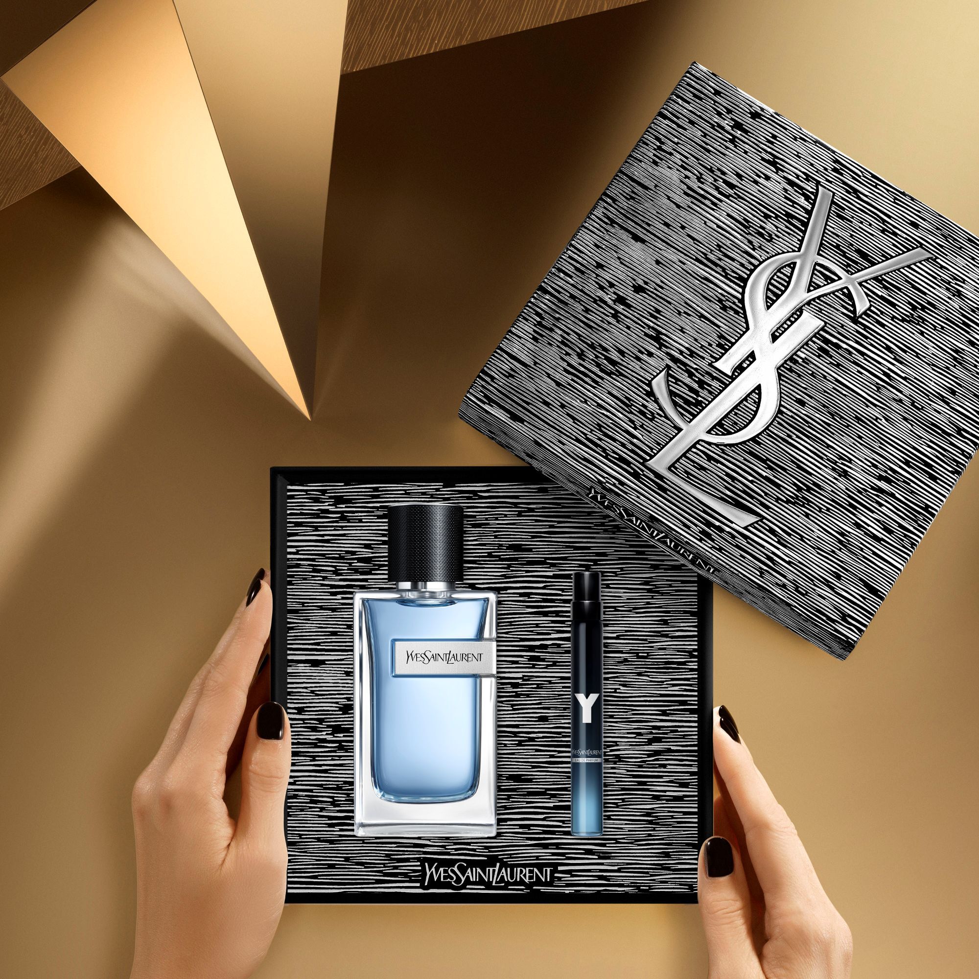 Y EAU DE TOILETTE GIFT SET