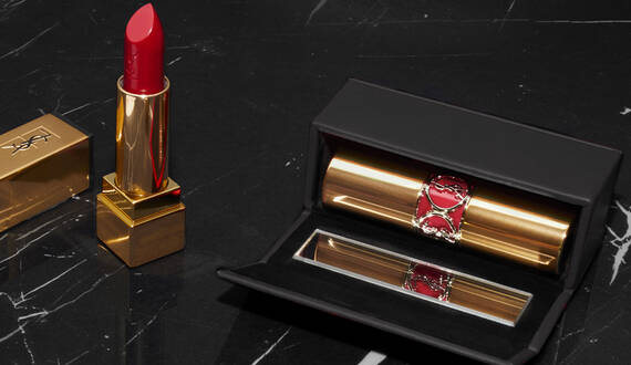 Complimentary Lipstick Case on Orders $100+
