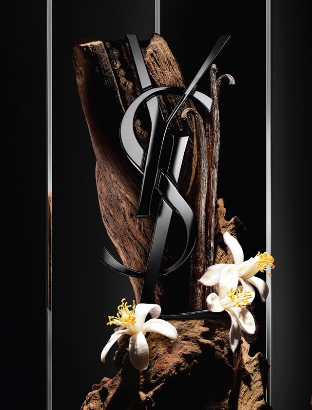 A união cativante da baunilha, flor de laranjeira e madeiras sensuais em MYSLF LE PARFUM Le parfum masculino MYSLF LE PARFUM de YSL Beauty